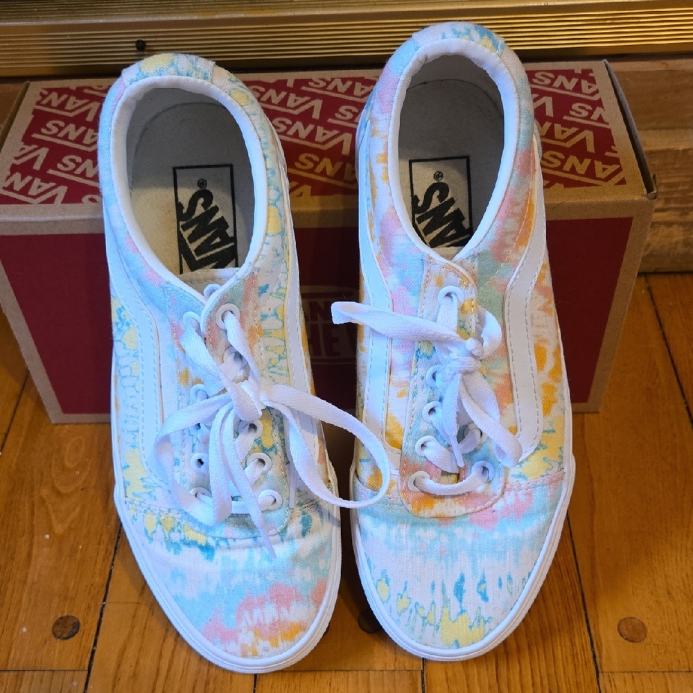 Vans Women's Tie-Dye Sneakers